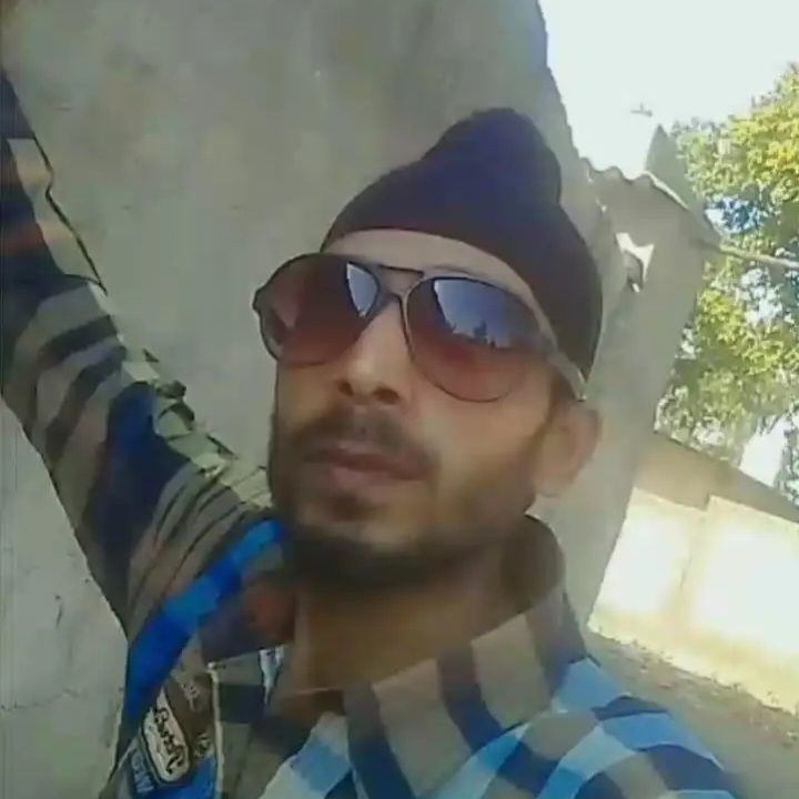 🤪🤪 | B Manuu
