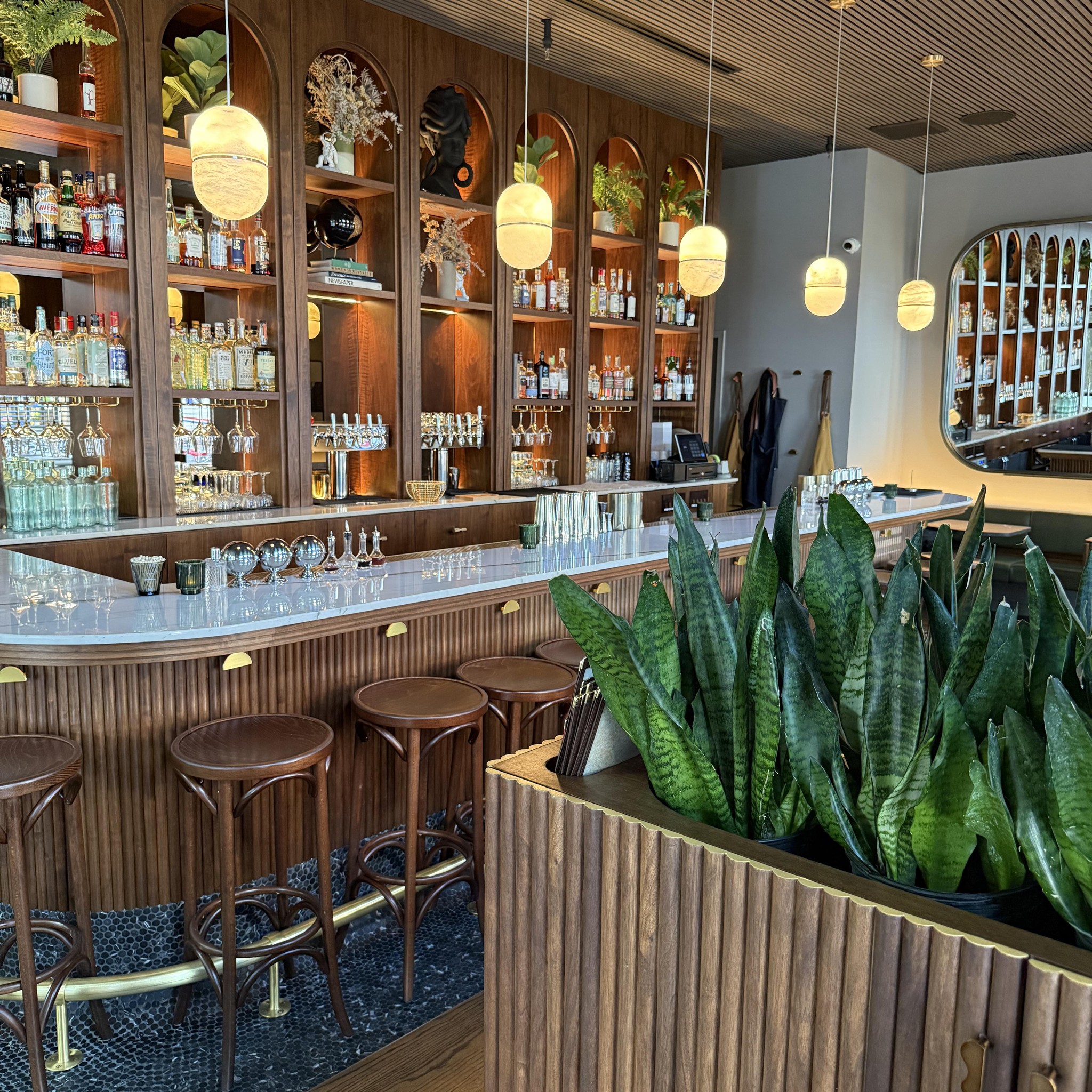 Milly’s Neighborhood Bar | New York NY