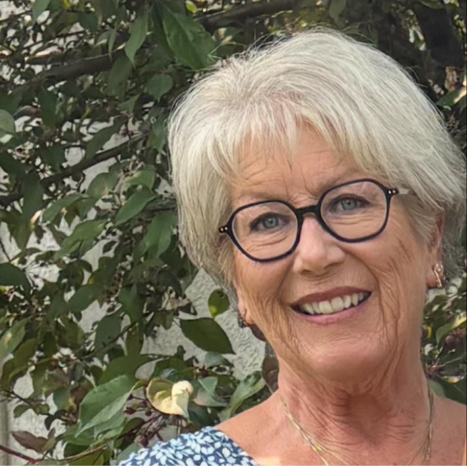 Deb Larson