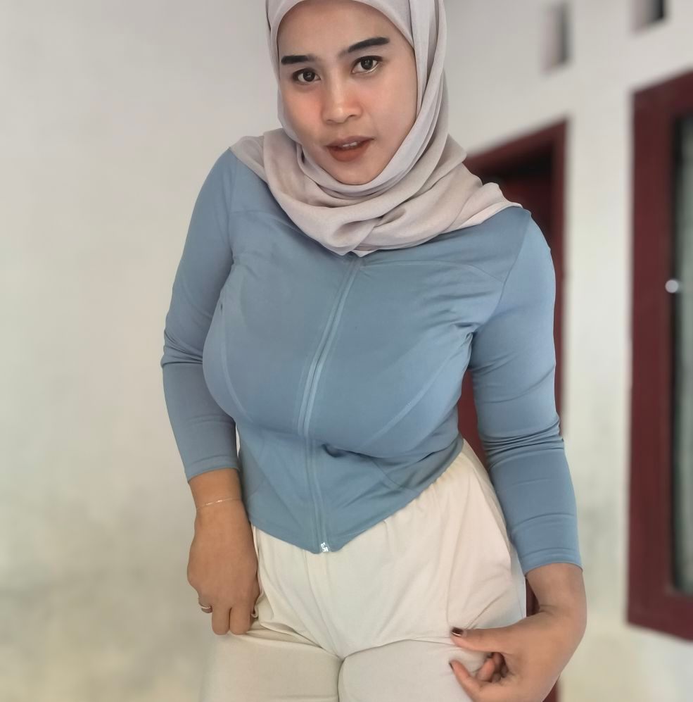 ambil-bayam-di-kebun-sendiri-fbpro-ika-susilawati