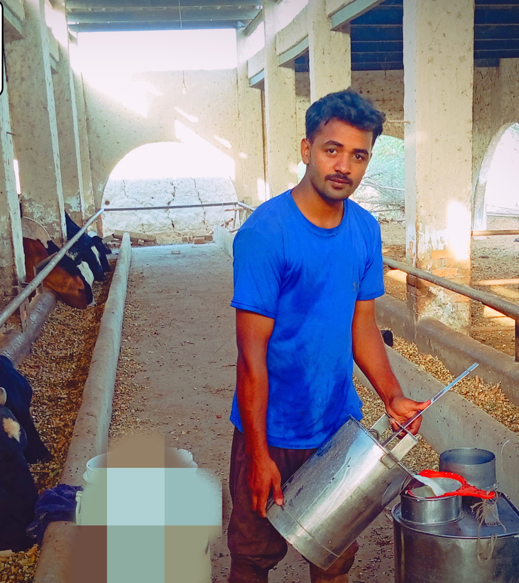 نومی دودھ آلا