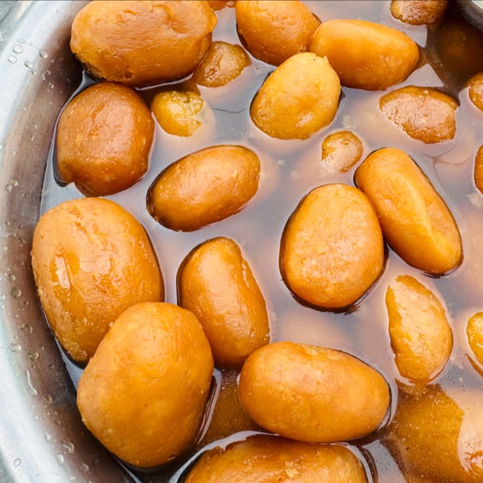 Delicious Chaccu Mamar Special Jhal Muri Vorta Making Recipe | The Food ...