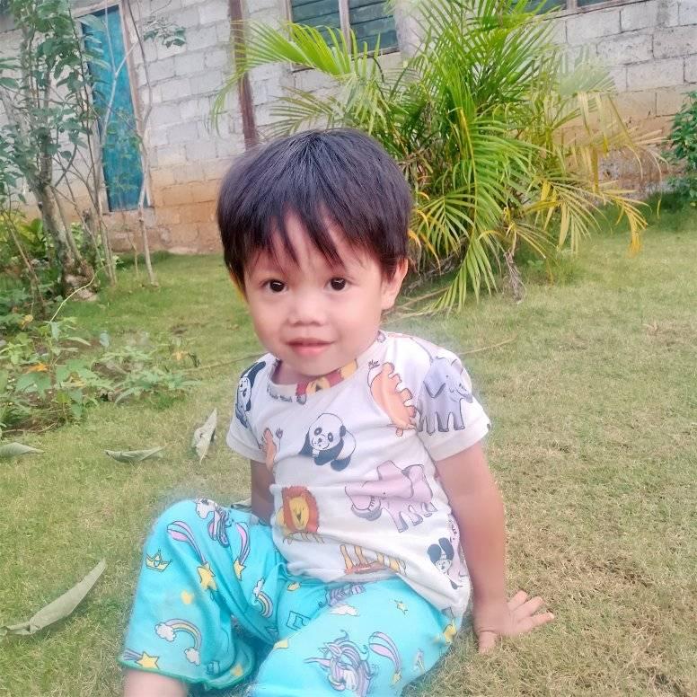 Hi team Feb ! Tingin naman ng baby bump nyo 😅 eto saken likot likot ...