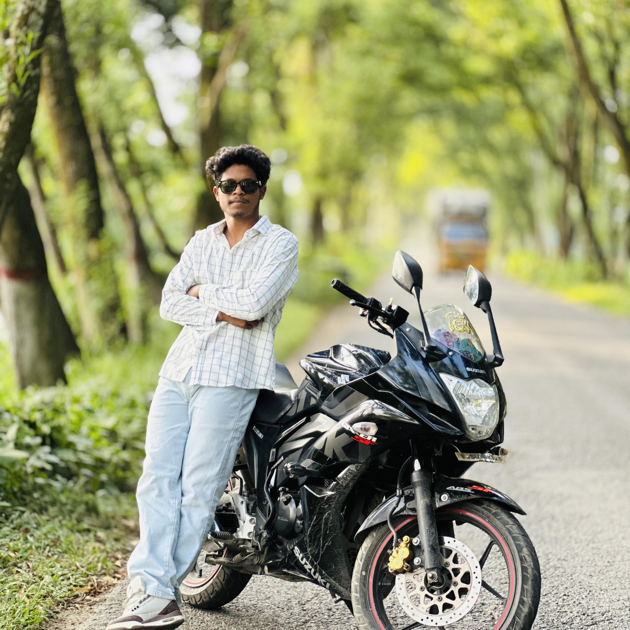 Ashechi toke niye firbo bole 😊 | Blx Nirob
