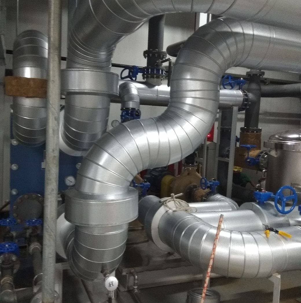 Isolation jacketing pipe ac