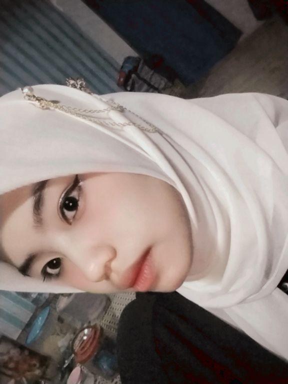 Dede R