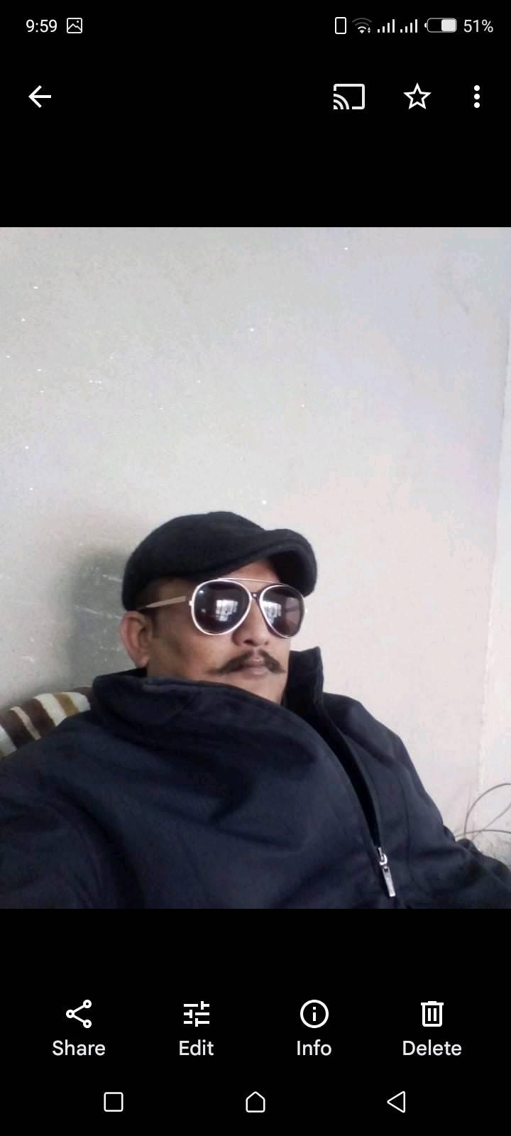 Download Me minding my own business, phir bhi kisi ki love story mein ...