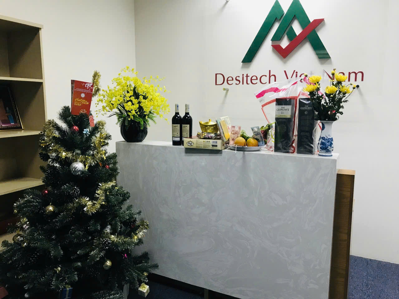 Thang máy Desitech Việt Nam