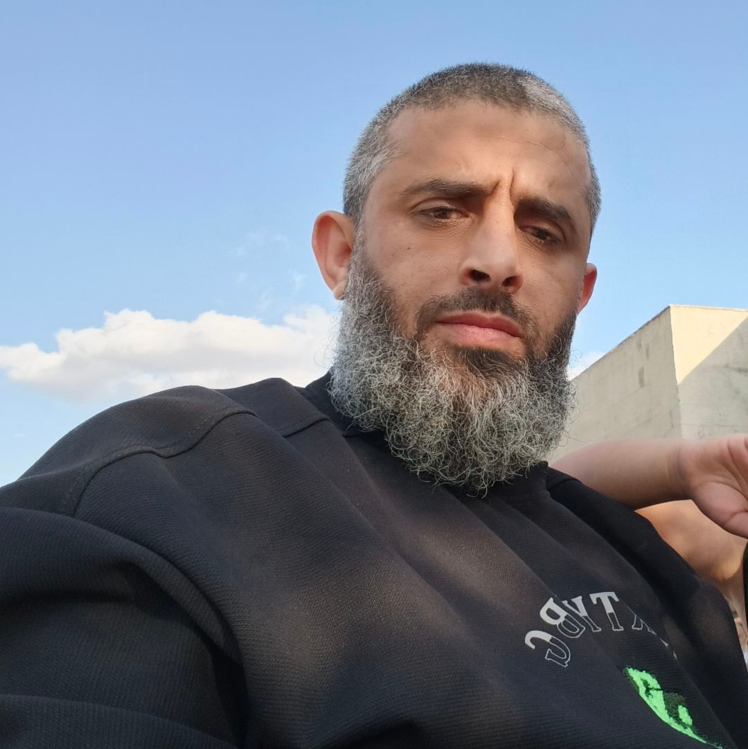 أ.خالد ياسين - أنا على أبسكرولد. انضم إلي هناك! حمّل على... | Facebook