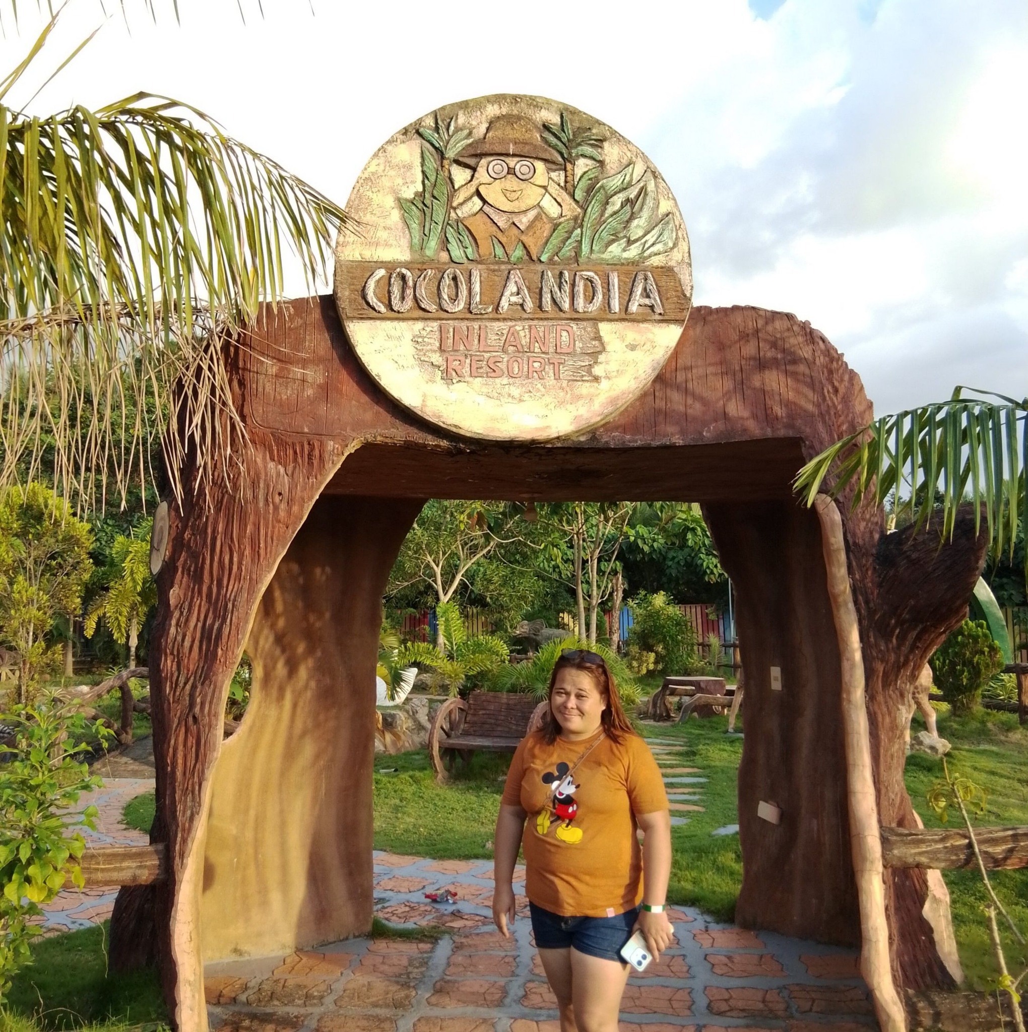Please follow kay Asoos Vlog Guilaran mga langga abang2 kamo mang hatag ...