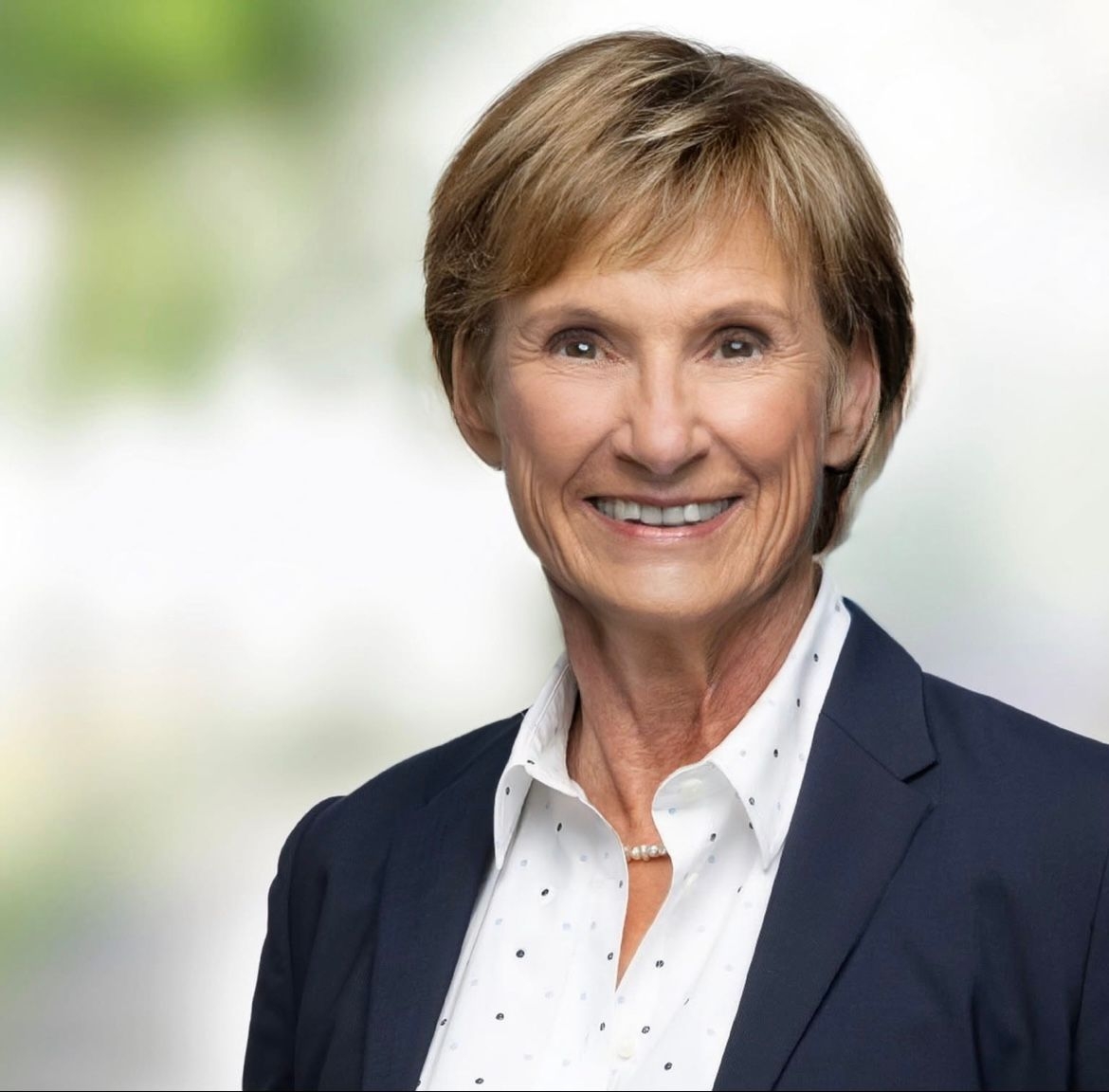 Jennifer Rhodes