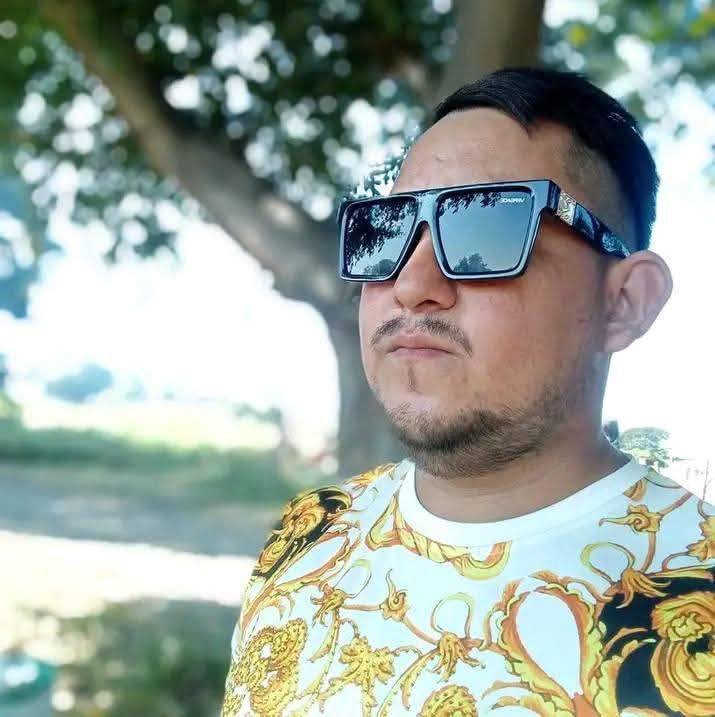 Y puro el mayor de los ranas Victor Valverde Grupo Marca Registrada ®️ ...