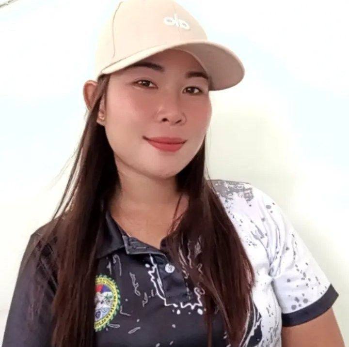 Rate nyo naman ang outfit ni Elsa today, from 1-10😆 Cute or Super Cute ...