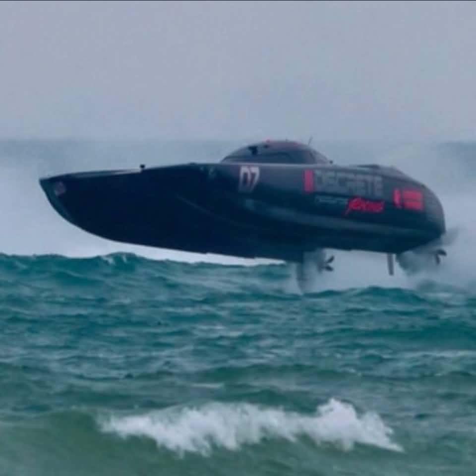 Discrete Offshore Racing