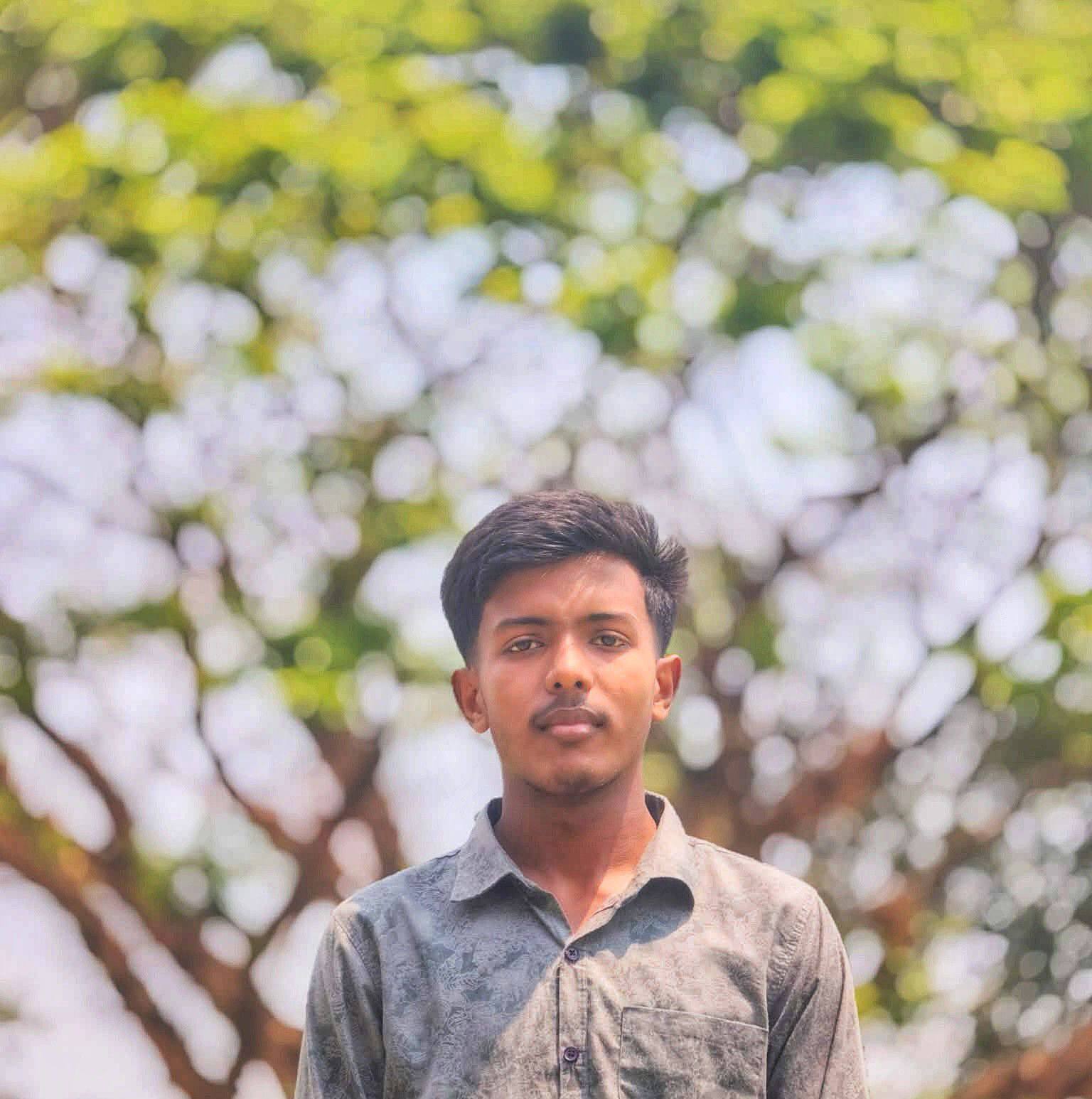 M R Maruf