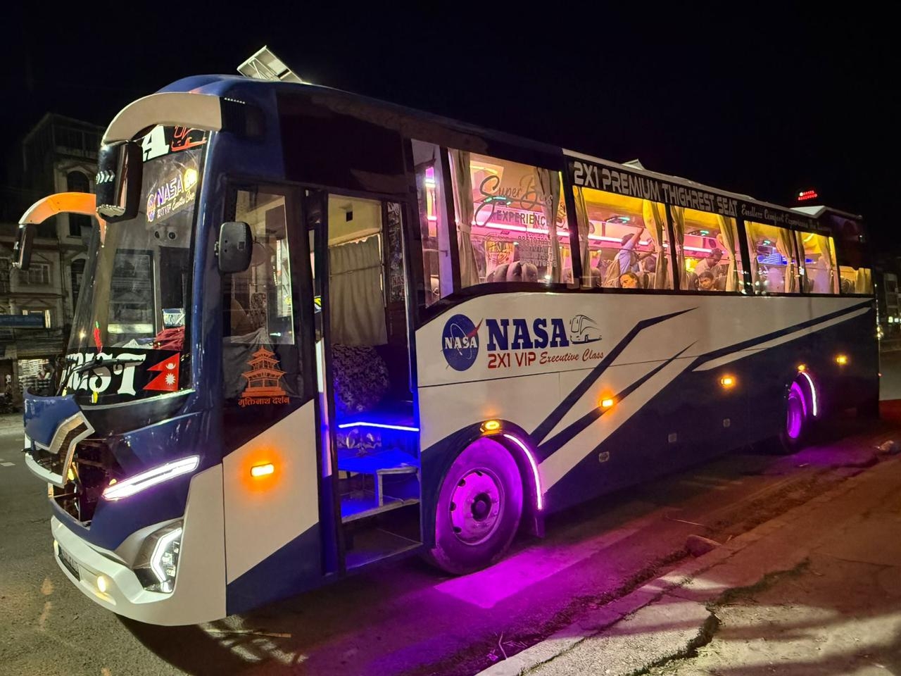 NASA 2X1 VIP Exclusive Bus