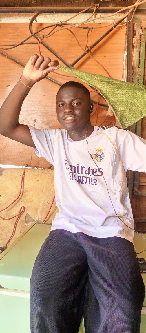 IDON GWAMNA ZAYAYI AIKI DA GASKE YANA IYA KAWO KARSHEN DUK WANI BATA