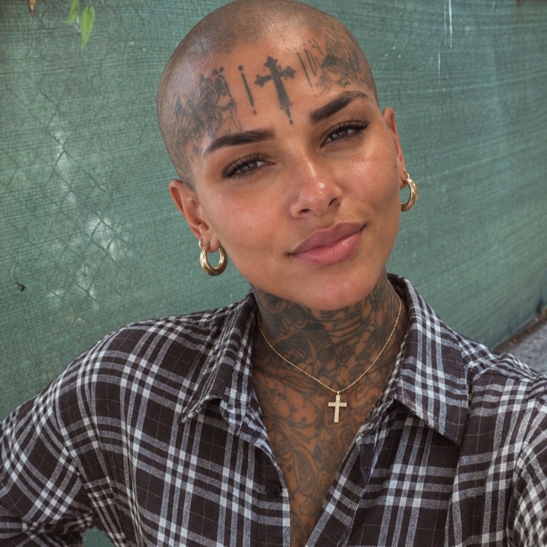 Mara Mute | Los Angeles CA