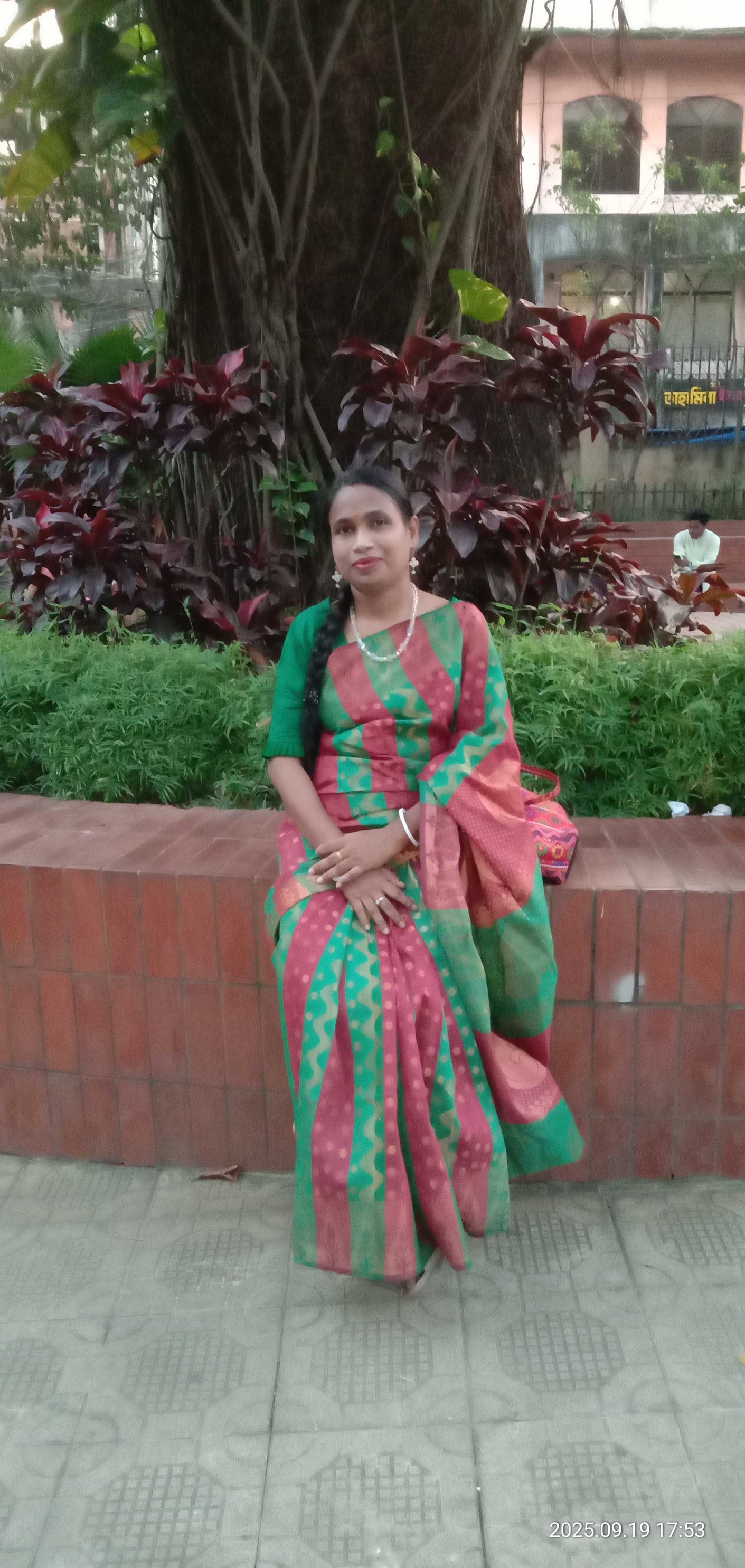 Sumi'r Gaan O Golpo