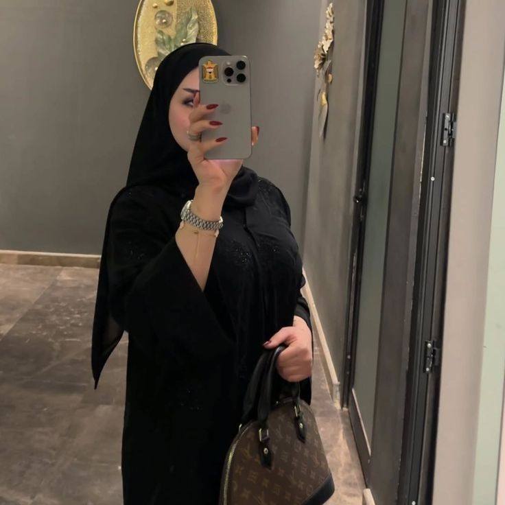 Aziza Khan