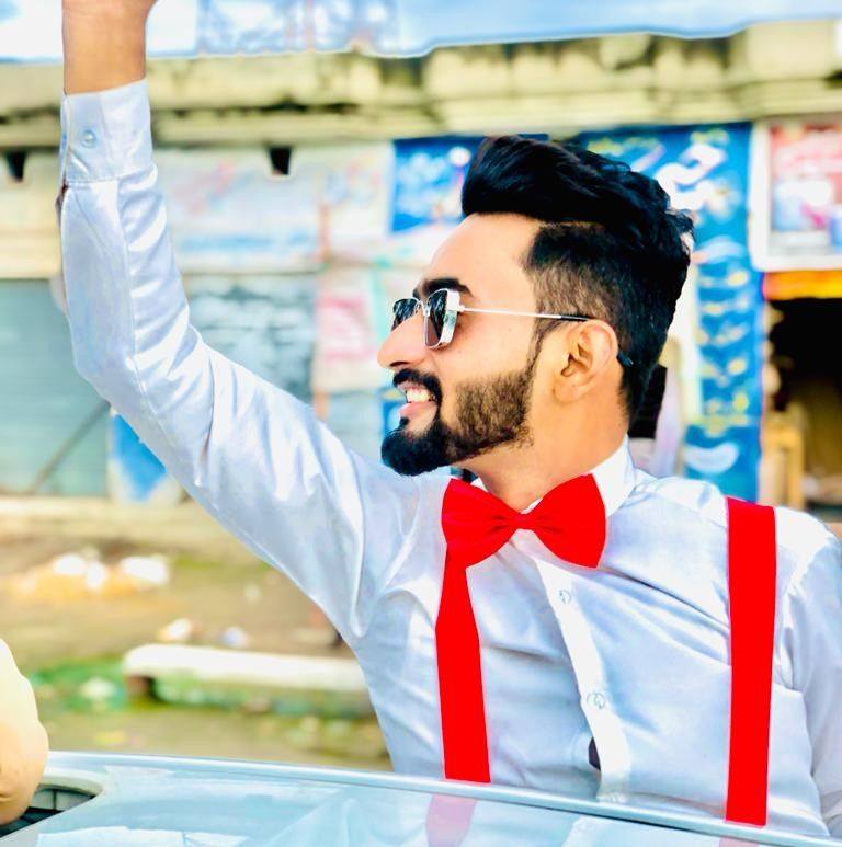 Asi leye hidmat ho re thi 🤣🤣🤣 #sidmrrapper #foryourpage #foryou #comdey ...
