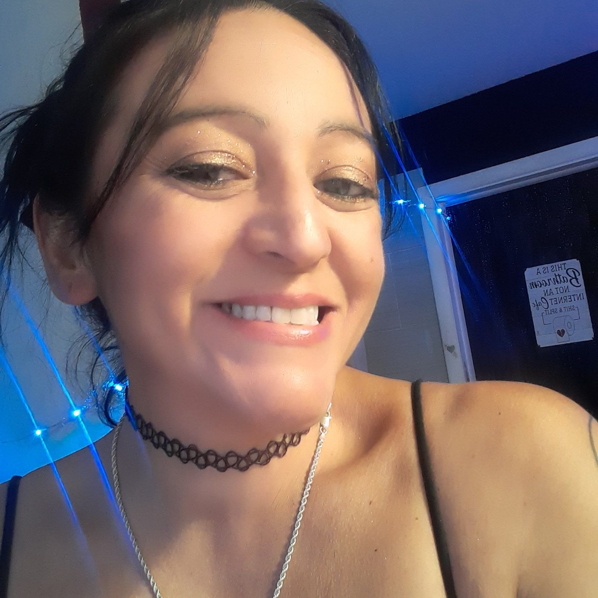LaSaundra Villalobos
