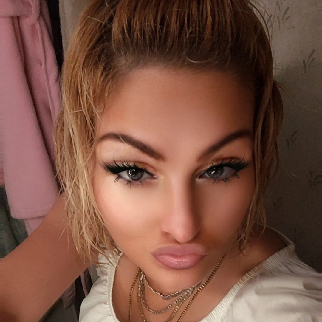 BreBre Nicole