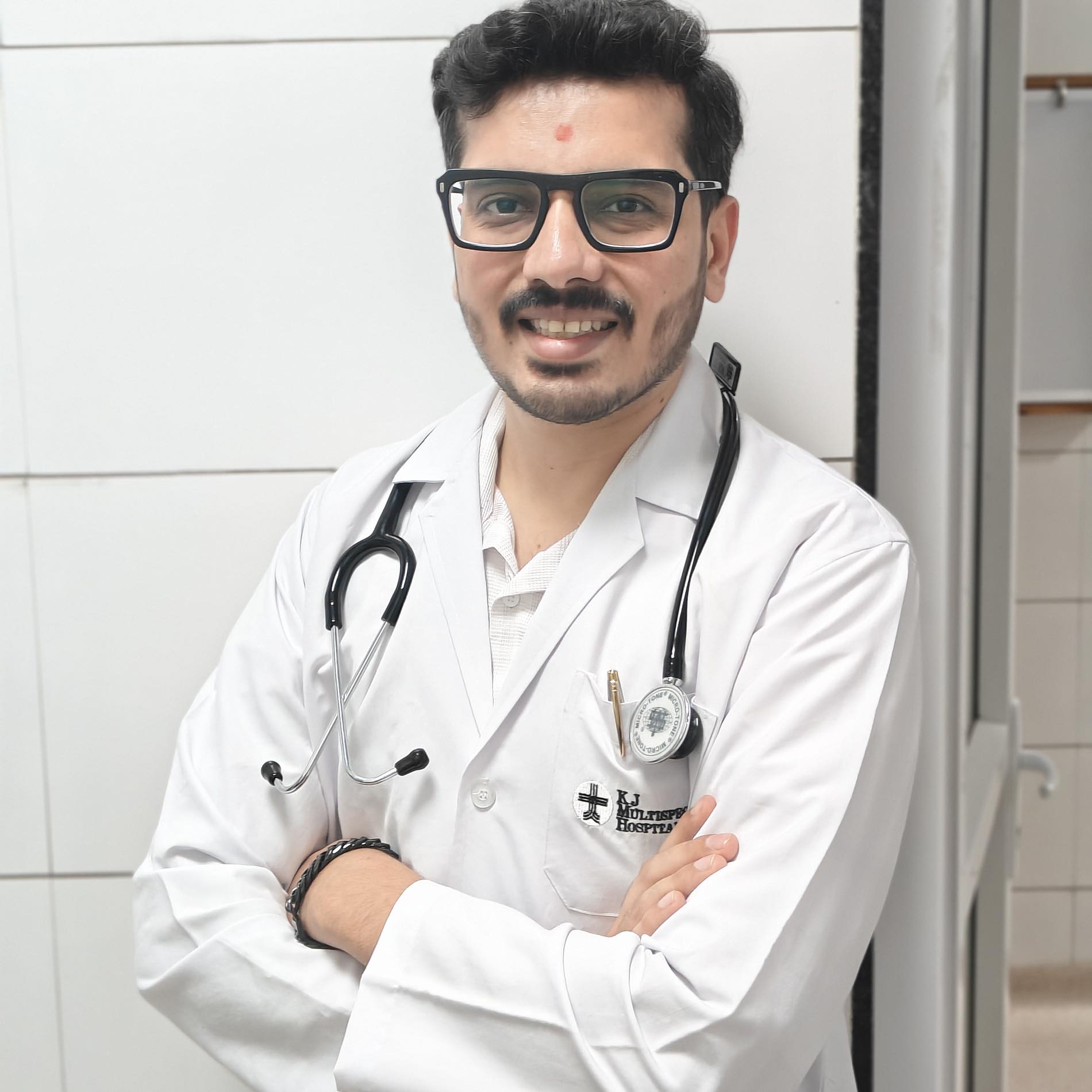 Dr. Rahul C. Manek | Junagadh