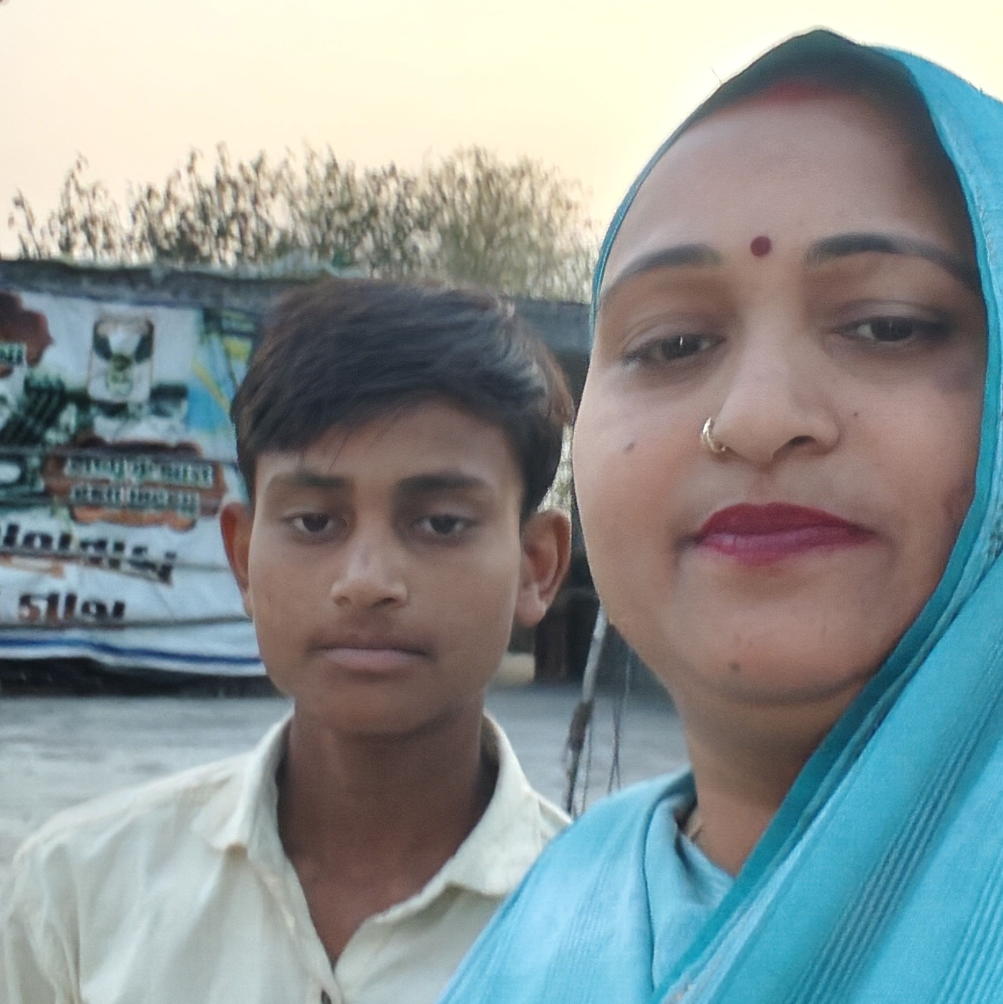 Lucknow pani pani @highlight Shiva Rathour Vimla Dwivedi Reena ...