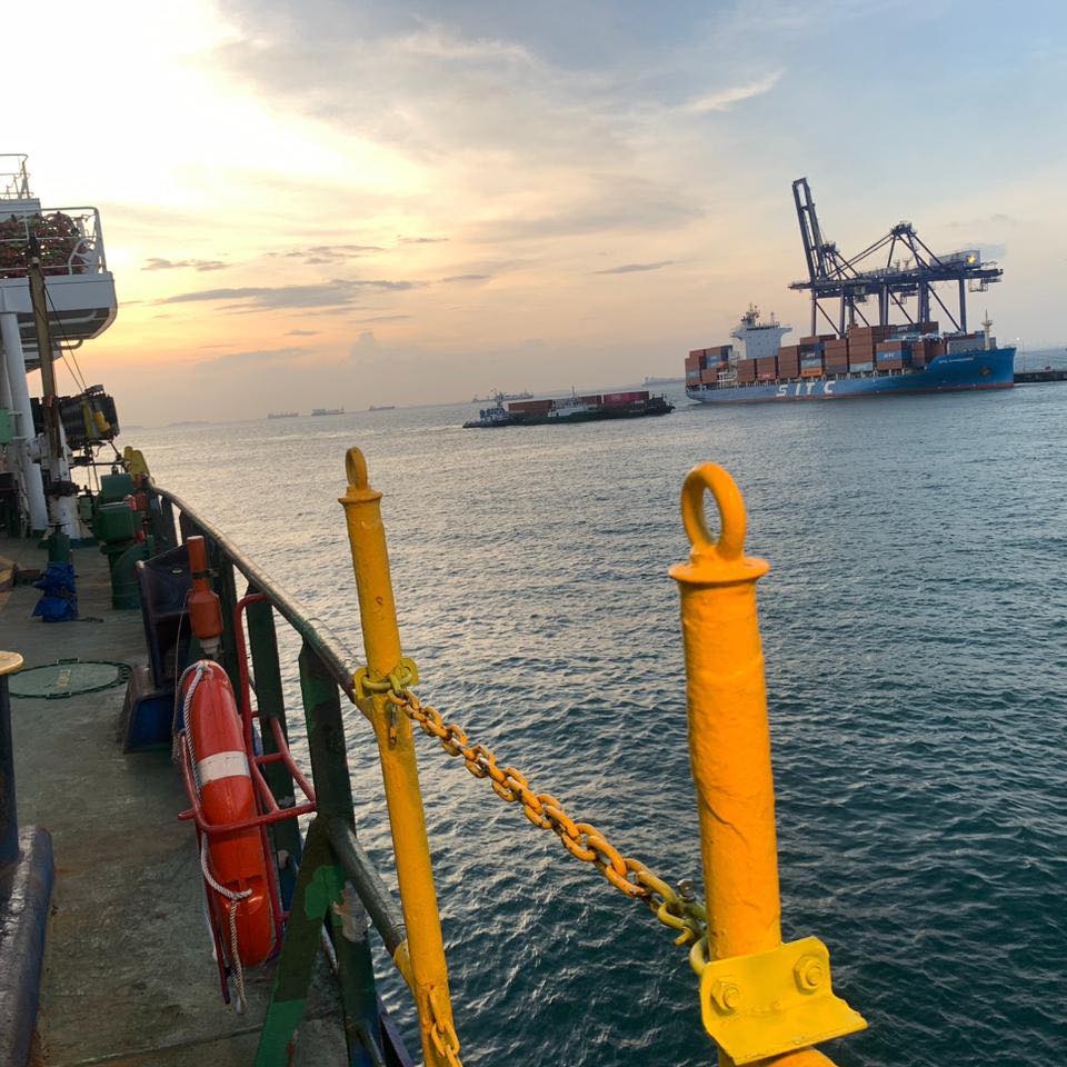 Container unloading process using modern cranes. | Kolson jrue