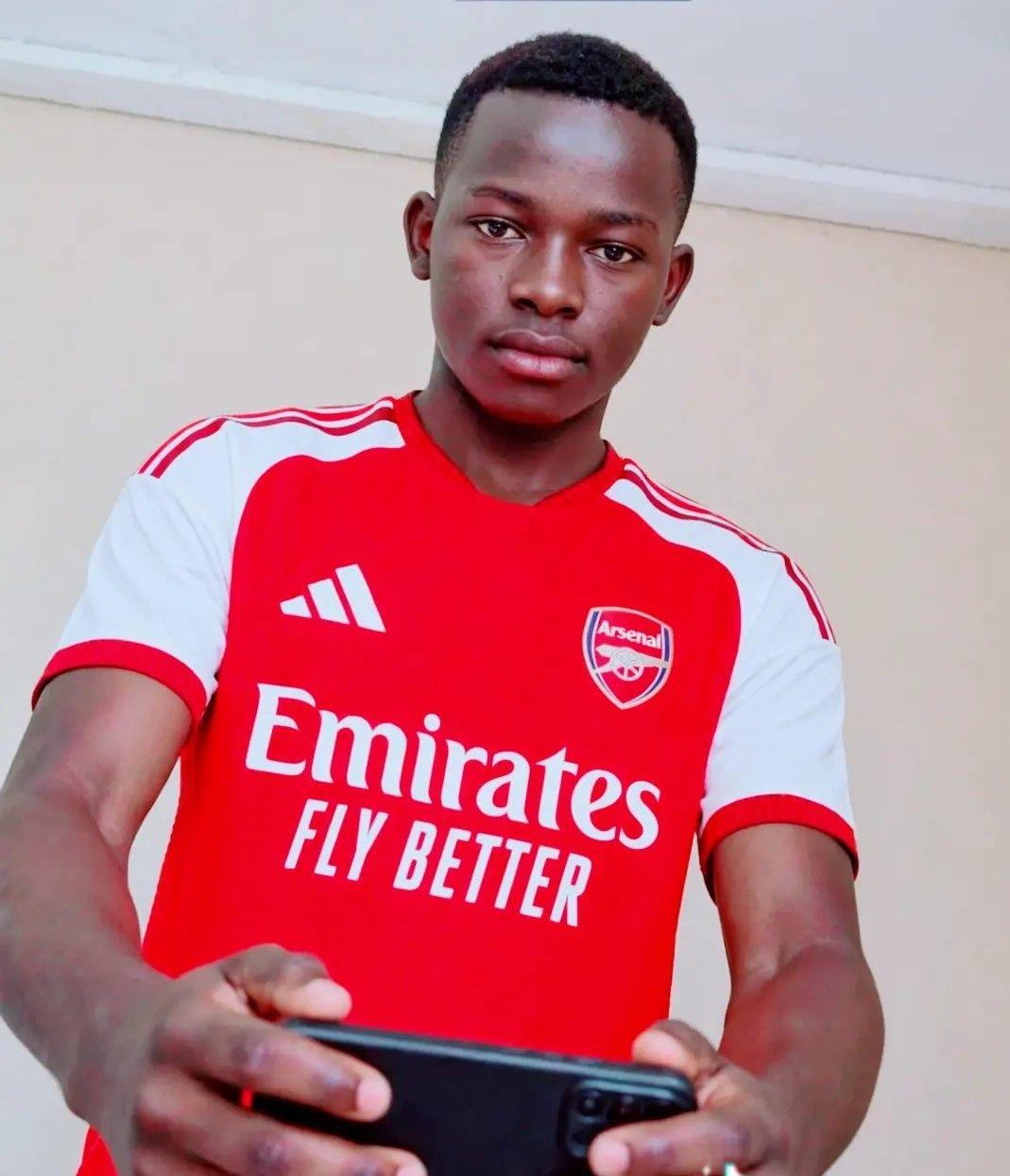 The EPL trophy is in Kenya courtesy of @guinness_africa . Will Arsenal ...