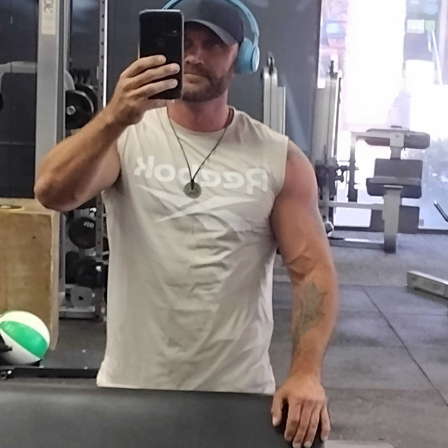 Rattle the cage until it falls. ⛓️ | Nickelback