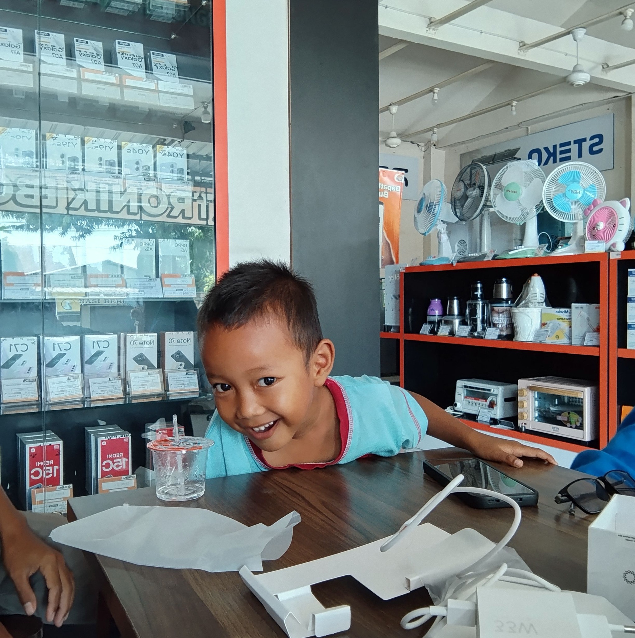 Internet Rakyat (IRA) | ini kenapa ya di coba pakai kabel Lan gk bisa ...