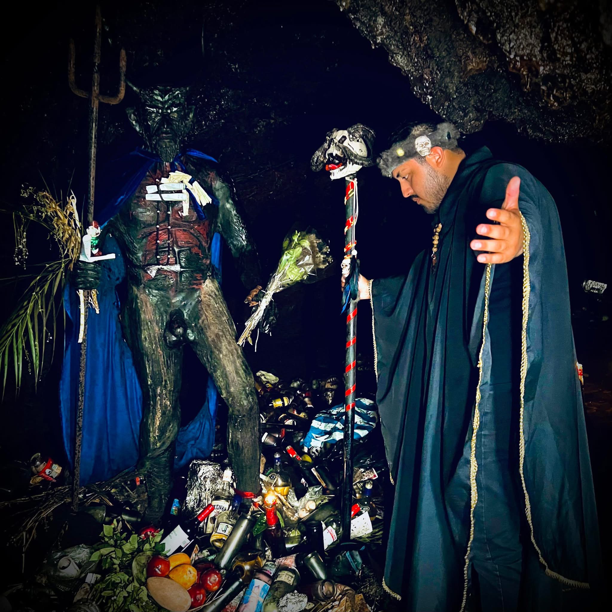 Brujo Mayor De Catemaco “El Halcón Negro” Maestro De Las Ciencias ...