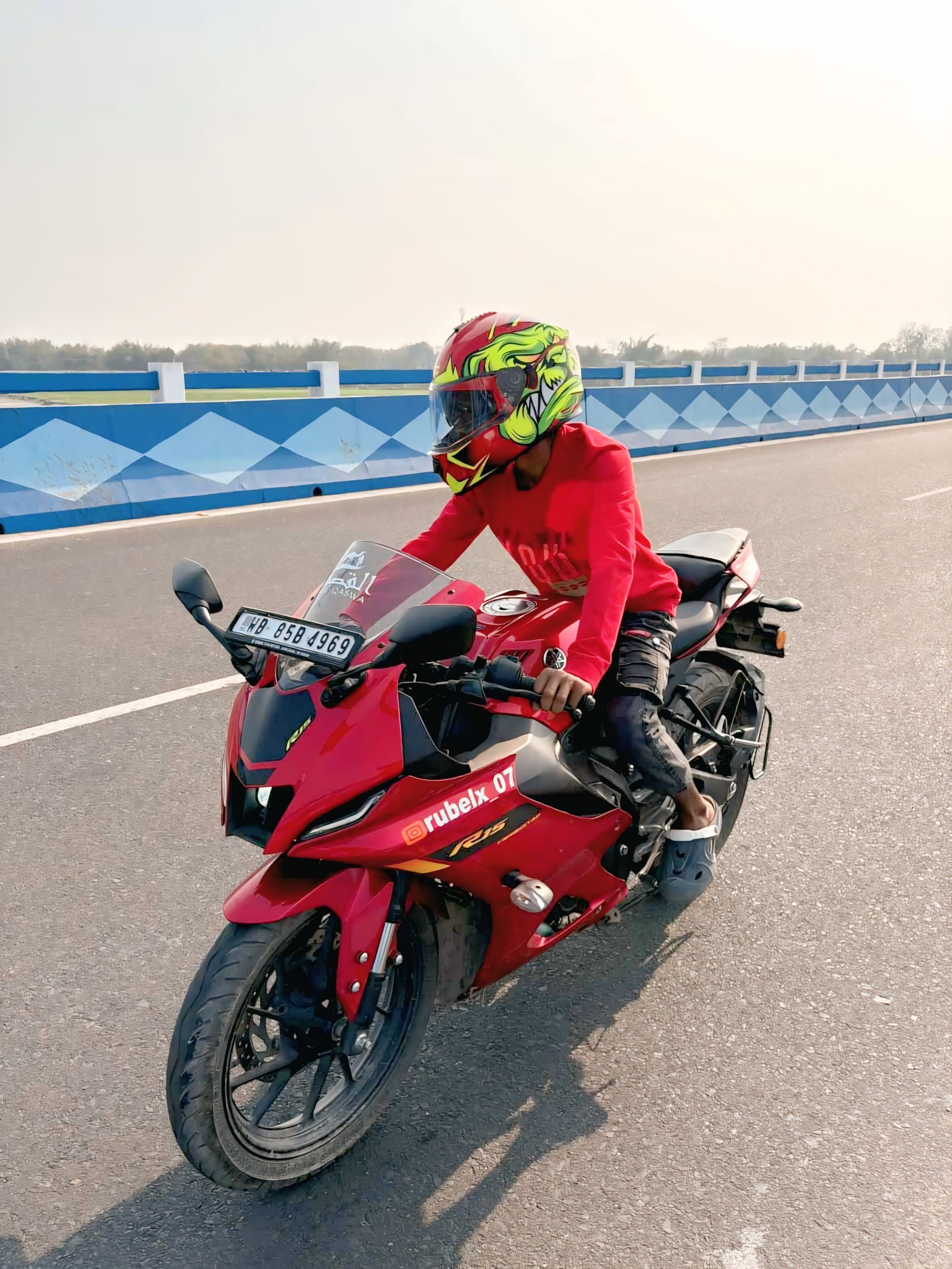 Bengali rider r15
