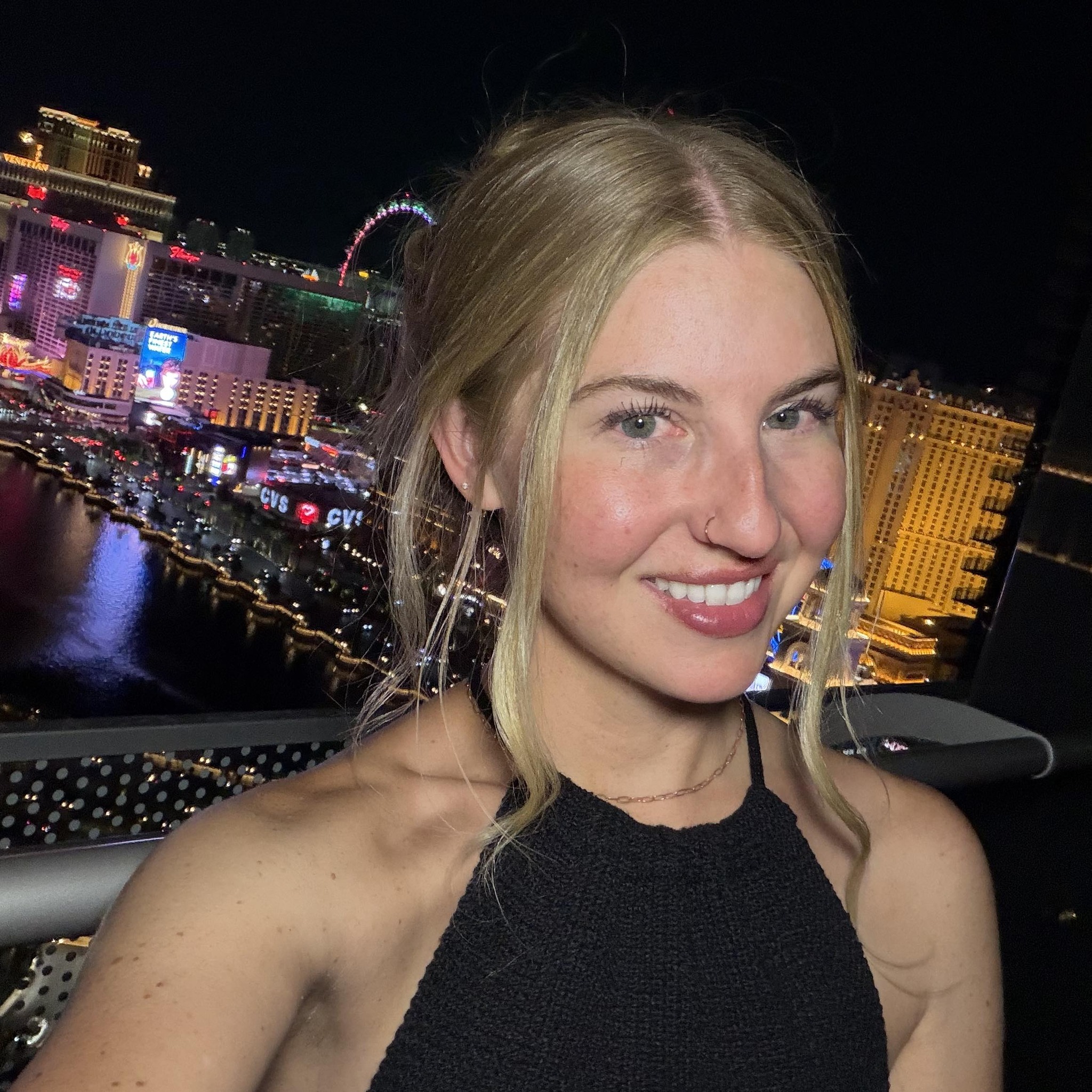 Shoutout to the SAHARA social media... - Vegas Travelista Sam | Facebook