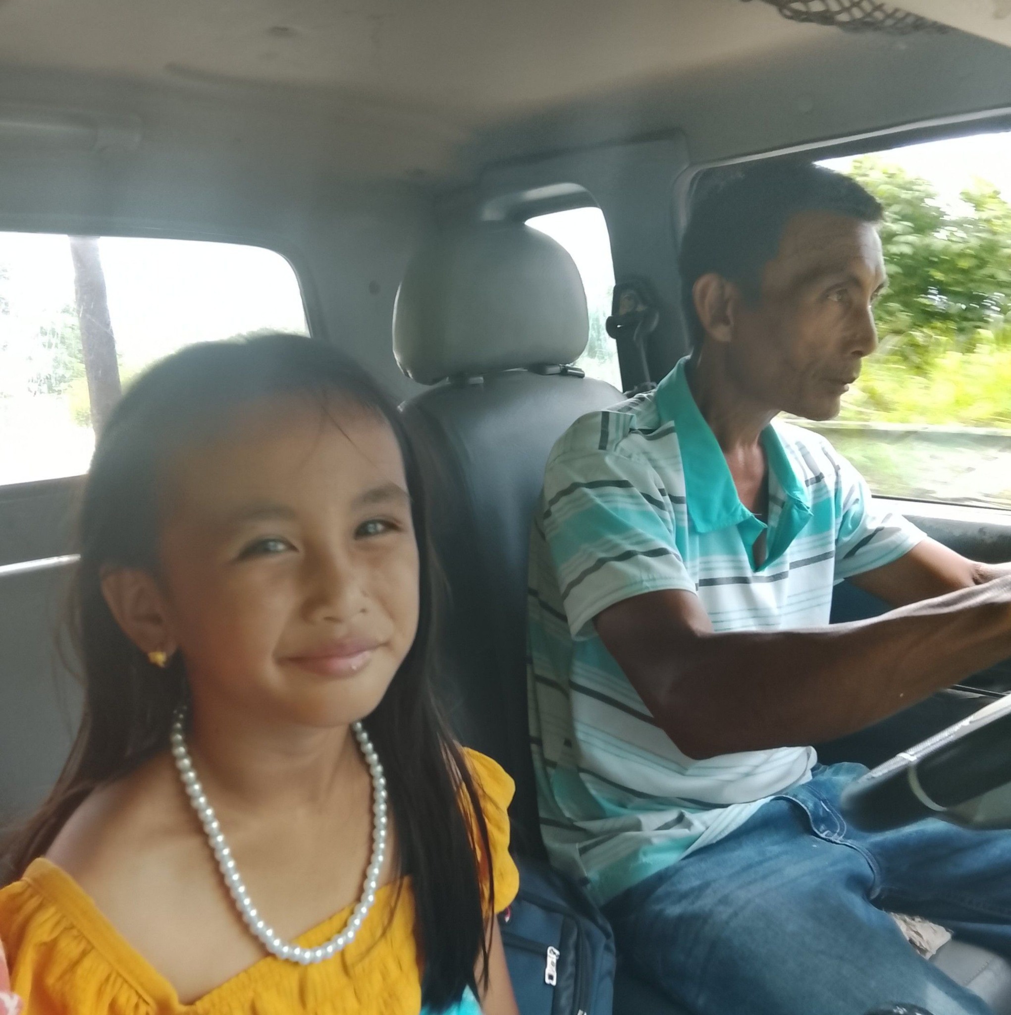 Wala patakatonga grabe nang olan. | Brom Che Medalla Cantiga