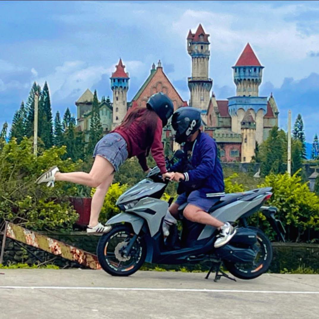 Engun Ani ra diay Ang marang pag abri, ka abi sab Nakog kutsilyuhon. # ...