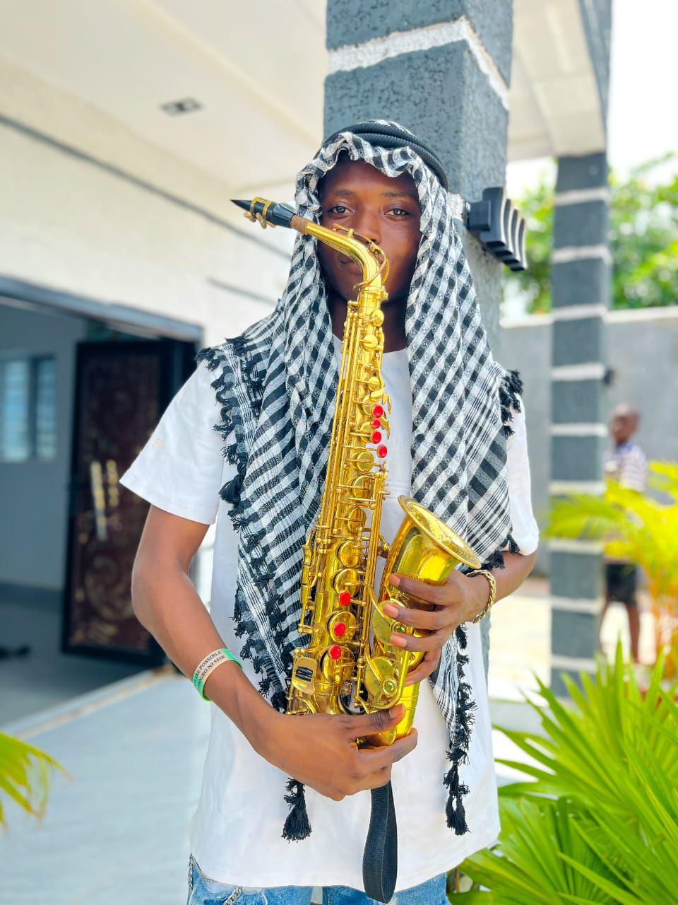 Infinity Sax