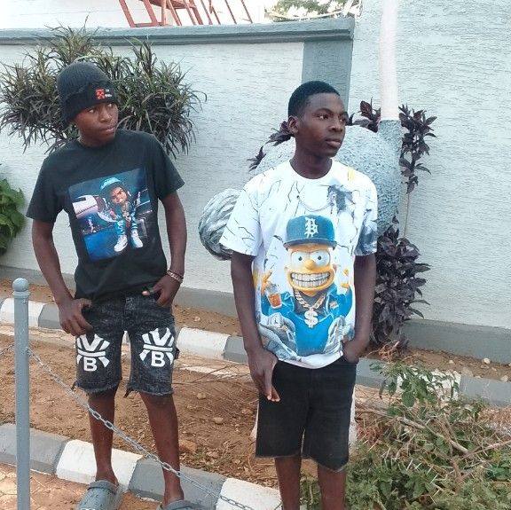 - Gap kubwa baina ya mstari mmoja na mstari mwingine (Yanga) - Chama ...