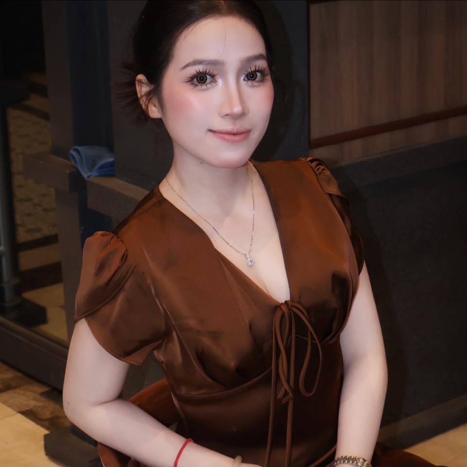 Dâu xinh☺️ 👑 𝐌𝐚𝐤𝐞𝐮𝐩 Nguyễn Hoàng Tú 👑𝐁𝐎𝐎𝐊𝐈𝐍𝐆: 0939196219 Đ𝒊̣𝒂 𝒄𝒉𝒊̉ ...