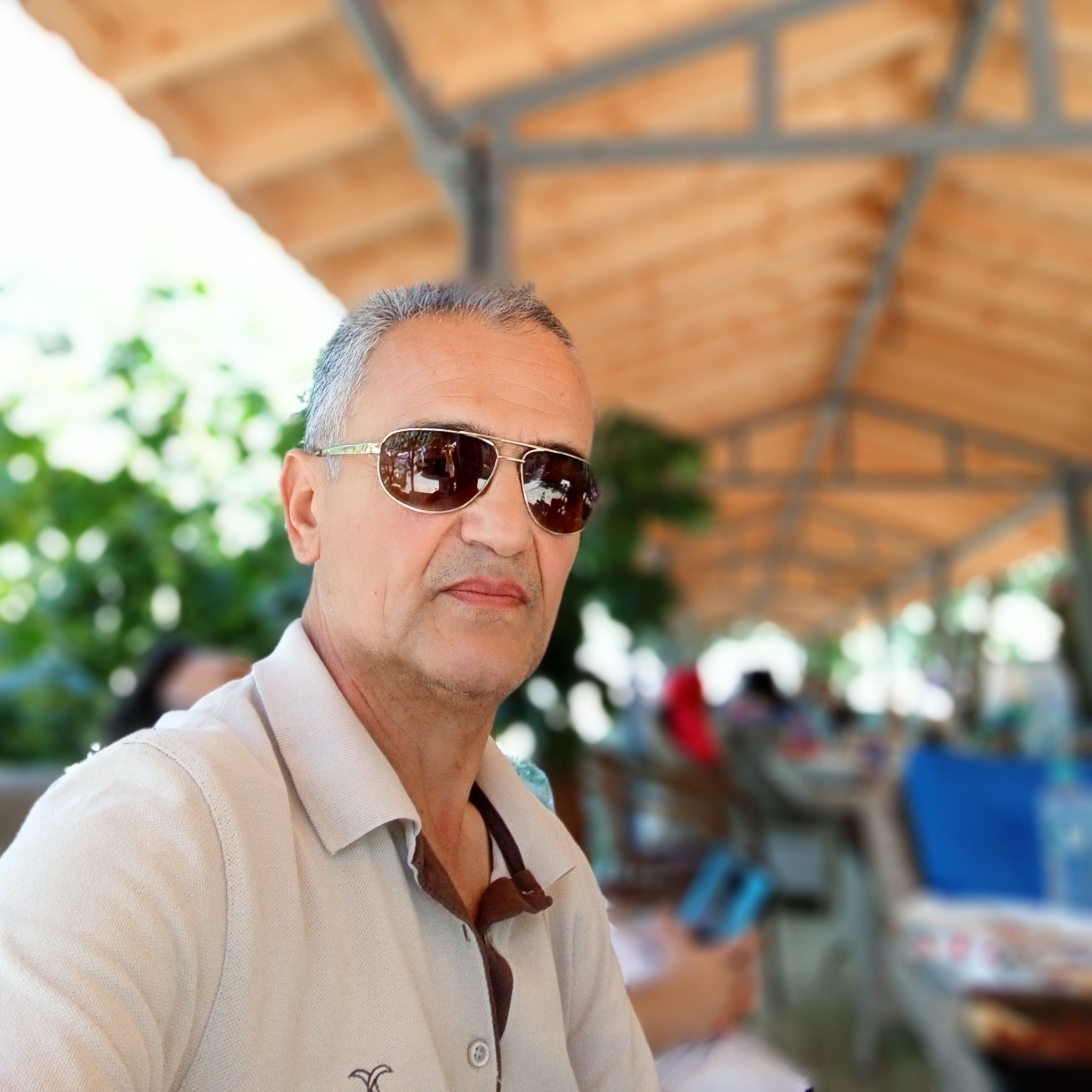 Ayıb olsun belə VKS-lərə və onlara pul yığmağı tapşıranlara ...