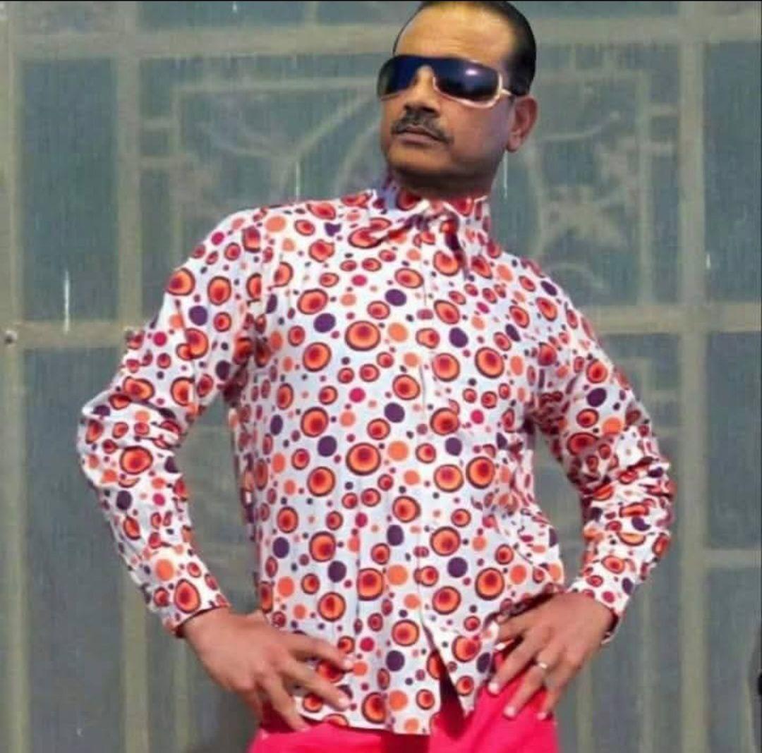 شہر سخن میں ایسا کچھ کر عزت بن جائے سب کچھ مٹی ہو جاتا ہے عزت رہتی ہے ...