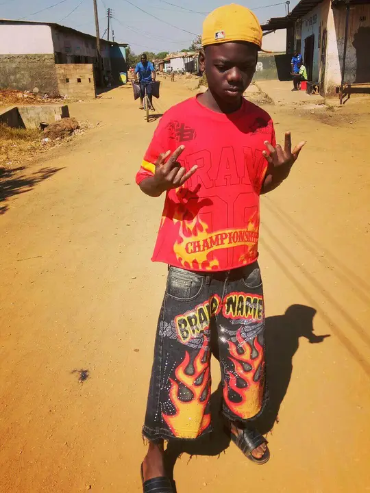 Girls Lest us Dance Together @One Number Ft king size Verse 1 ilishani ...