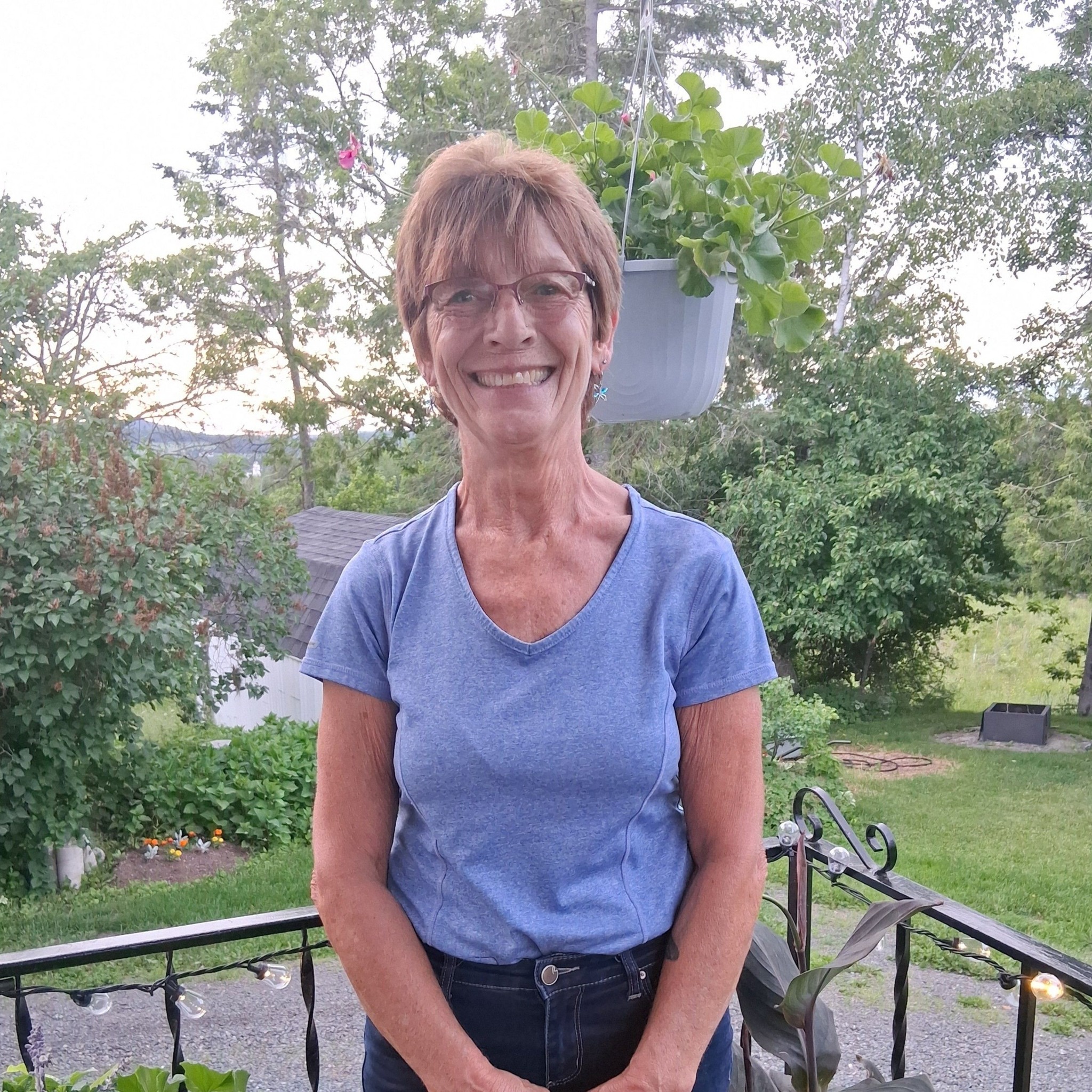 💙🎉 Happy 7th Work Anniversary, Tammy! 🎉💙 Seven years of friendly smiles ...