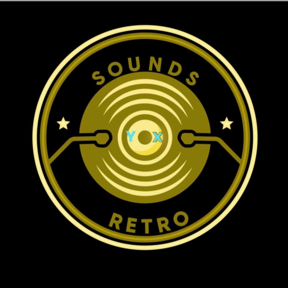 Relive your favourite old records with our vintage-frame CD player. Its ...