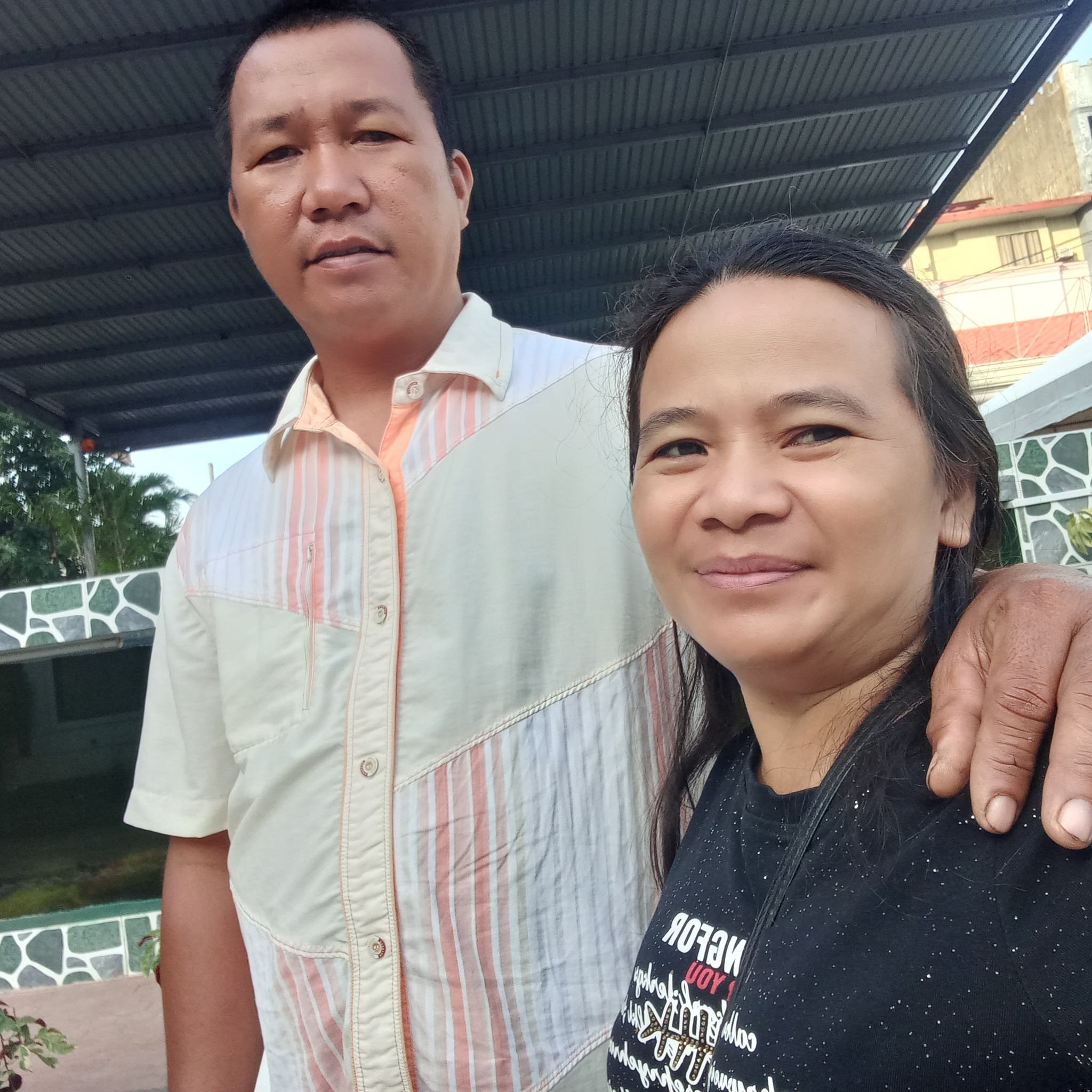 Dnheng dapita najd ko madatu.. ky ang tuko medulog nmn.. ana mn sila ...