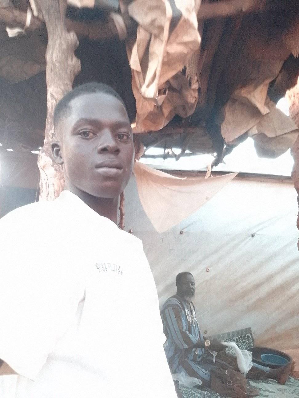 Tout le monde est devenu faux en Côte d'Ivoire 🇨🇮 😹😹 , un faux policier ...