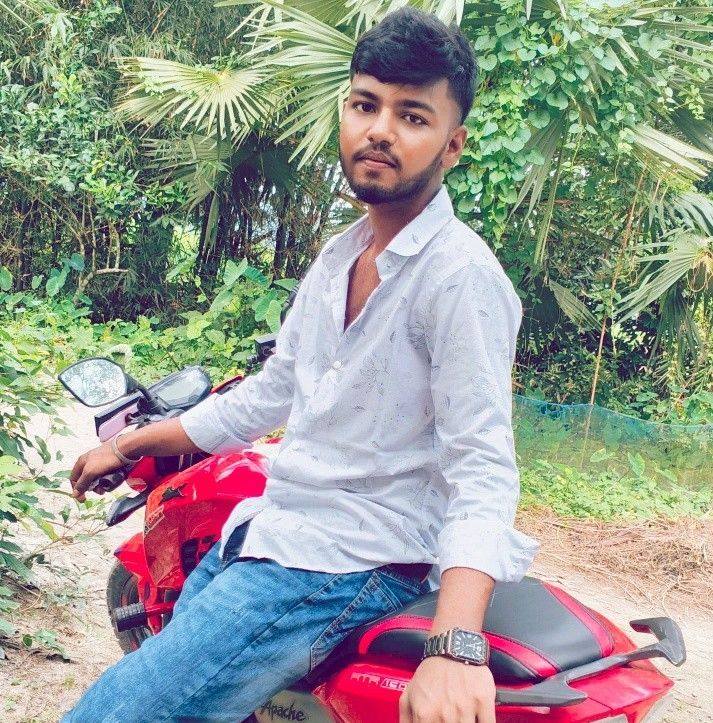 ভালোবাসা নিও প্রিয় বন্ধুগুলো । Itzz Munna Alex Al Mahmud Ali Hossain ...