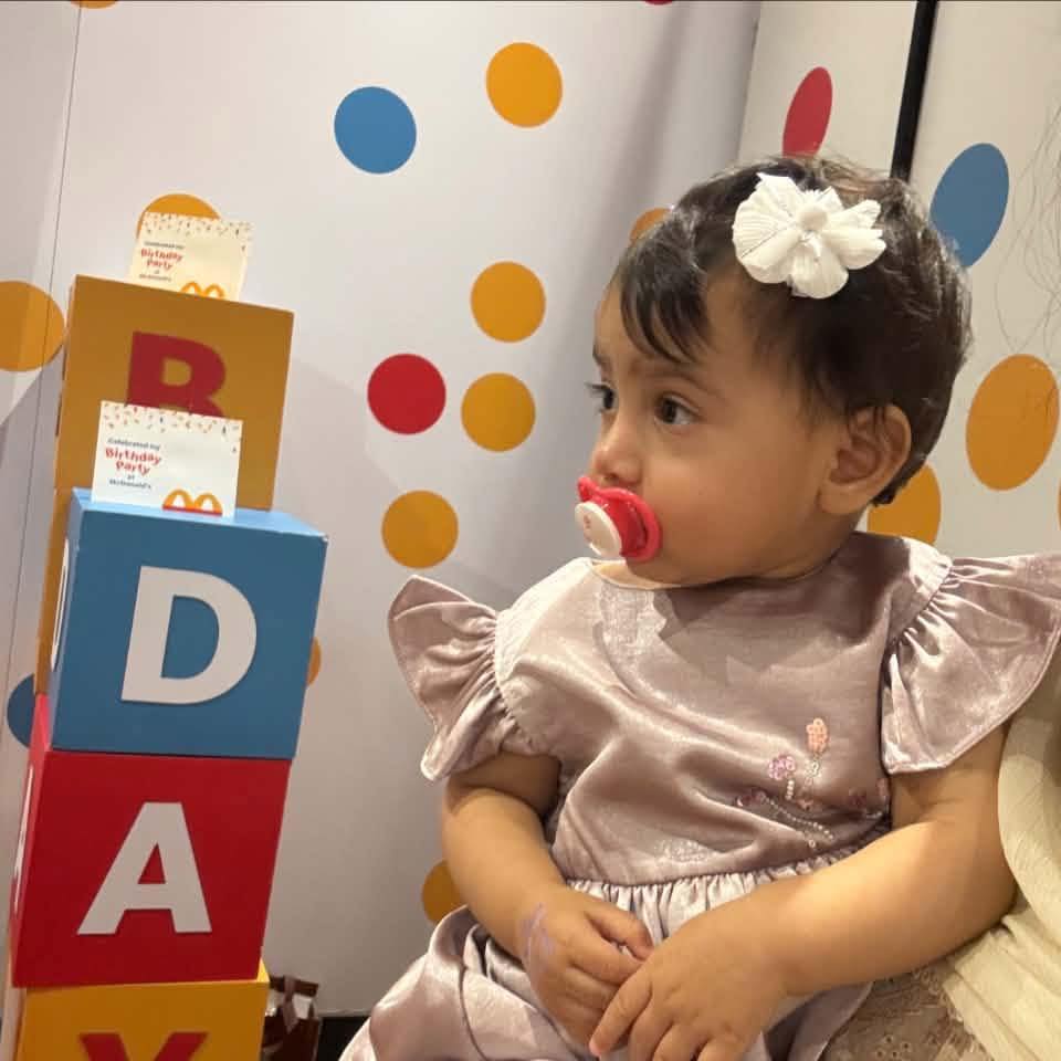 🔤 Can your little one say the ABCs from A to Z? 🌈 Learn all 26 English ...